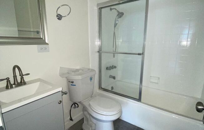 Studio, 1 bath, 550 sqft, $1,750, Unit 304