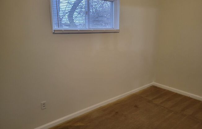 2 beds, 1 bath, $1,450