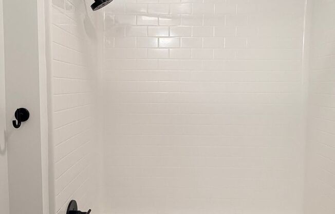 Studio, 1 bath, 362 sqft, $1,950, Unit 610