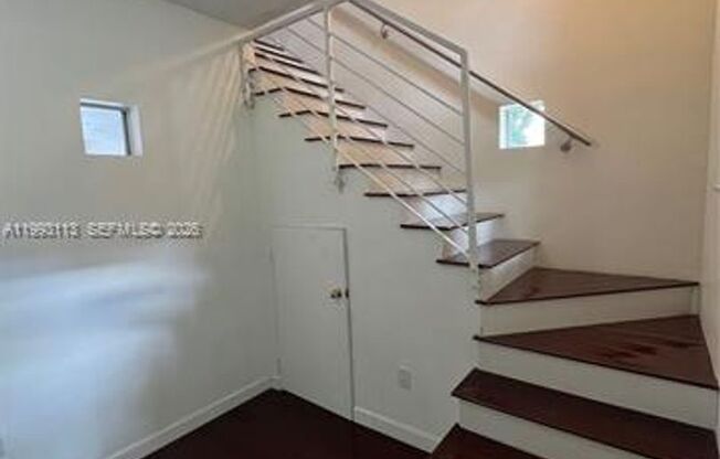 261 Navarre Ave # A-4 (A11993113)