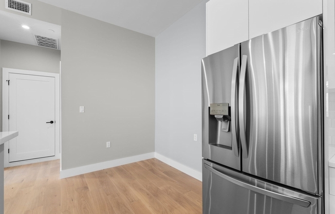 1 bed, 1 bath, 670 sqft, $2,900, Unit 105