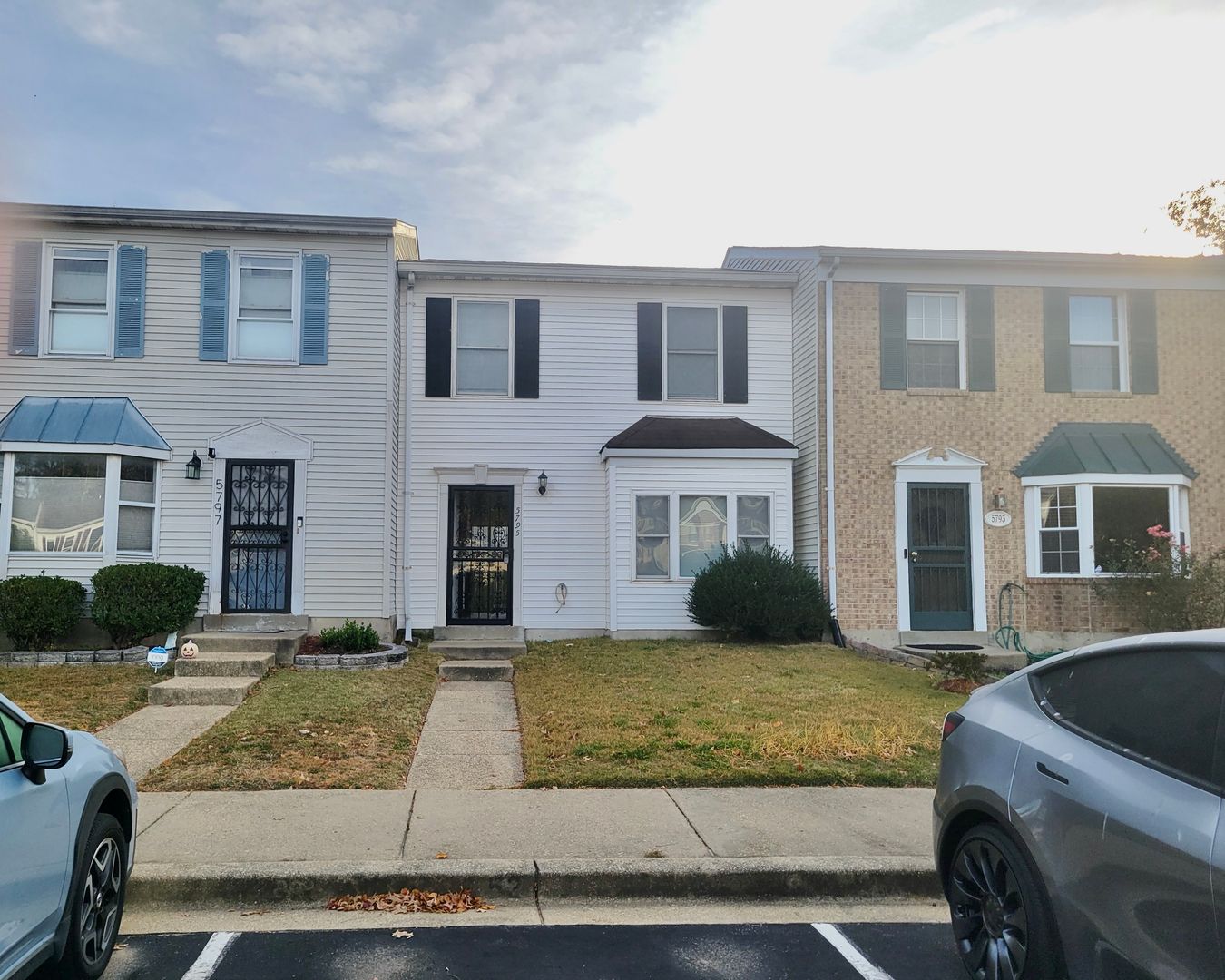 Charming 2 BR/1.5 BA Townhome in Suitland!