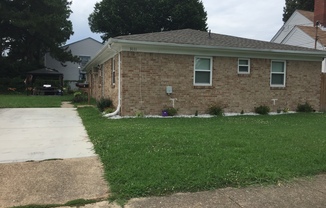 Beautifully Renovated Two Bedroom Ranch Duplex