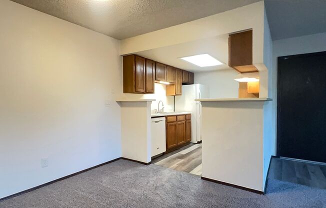 2 beds, 2 baths, $1,895