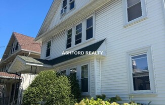 129 TEMPLETON PKWY