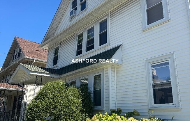 129 TEMPLETON PKWY