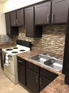 1 bed, 1 bath, 565 sqft, $1,438, Unit 1-0305