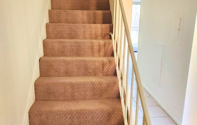2 beds, 1.5 baths, $1,250, Unit 21-063E