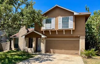 Spacious 3-Bed 2.5-Bath on Northeast Side (inside 1604) 18-Month LEASE SPECIAL!