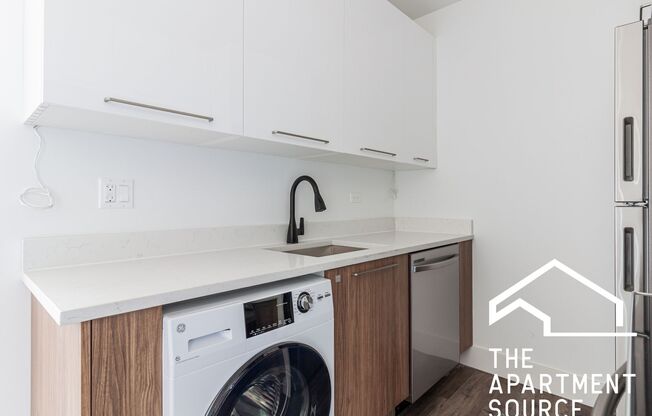 Gut-rehab 1 bedroom in Uptown!