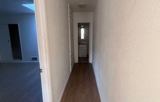 1 bed, 1 bath, 800 sqft, $1,295