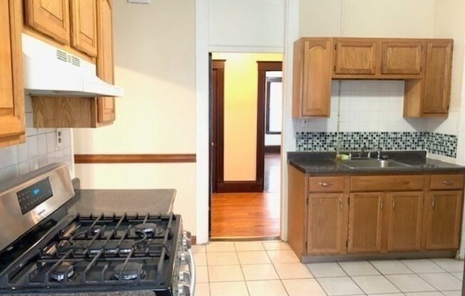 3 beds, 1 bath, 1,500 sqft, $3,200, Unit 1