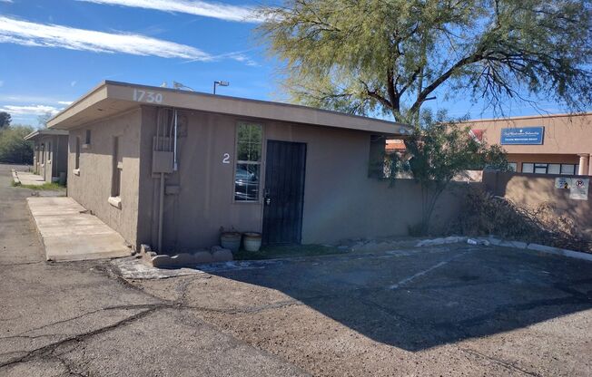 1730 E. Prince Rd. (85719)
