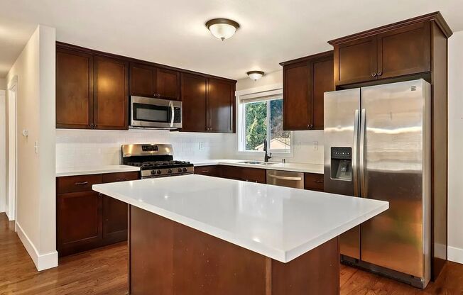 4bed/3bath home in Finn Hill