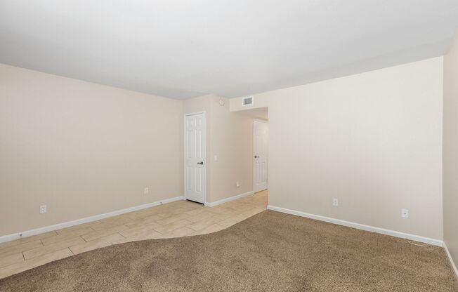 5661 Lake Park Way Unit