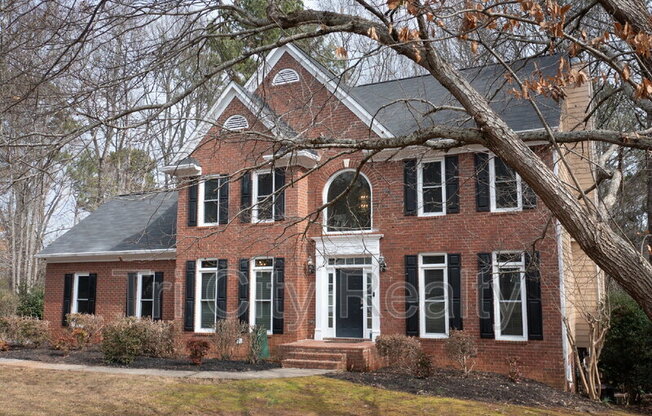155 GLENWOOD LN