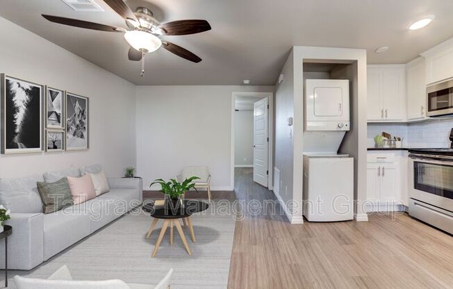 2420 E. 8th St.