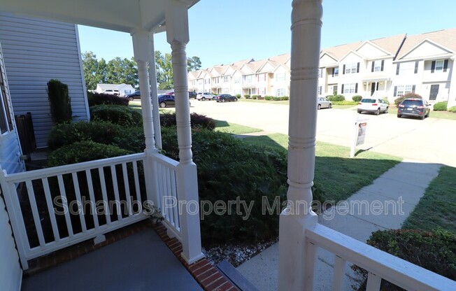 410 WHITEHALL CT