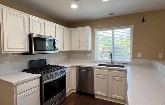 Tustin 3 bed 2.5 bath + office and bonus room