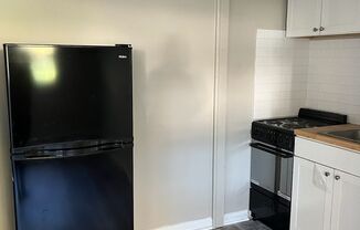 1 bed, 1 bath, 550 sqft, $700, Unit Suite 1035 Apt 4