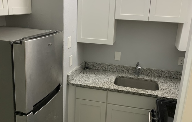 111 SW Madison Cir N