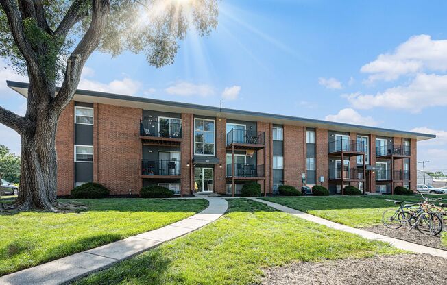 Blue Springs Apartments