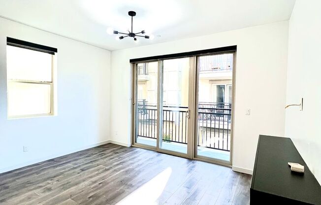 Move in special : $200 off first month rent