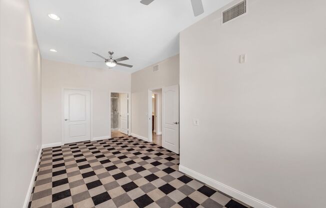 WHY RENT A HOUSE WHEN YOU CAN HAVE A PENTHOUSE Sought after Park Avenue