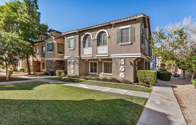 3 beds, 2 baths, 1,384 sqft, $1,750, Unit 1127