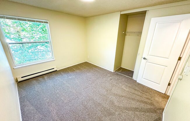 2 beds, 1 bath, 834 sqft, $1,895, Unit 205