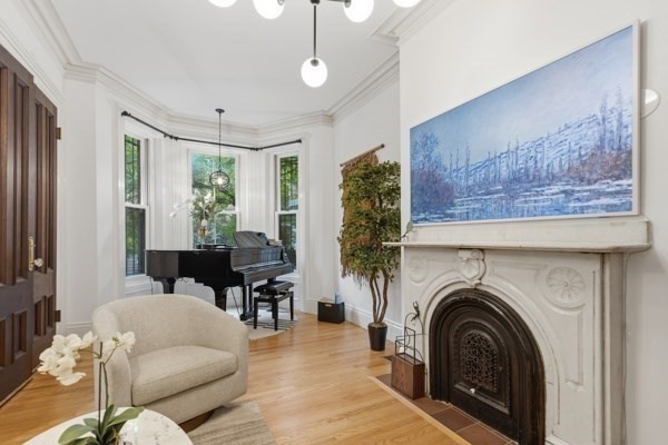 36 HOLYOKE ST