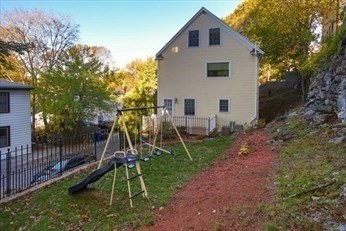27 SULLIVAN AVE