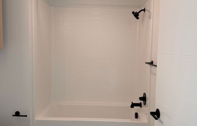 2 beds, 2 baths, 816 sqft, $4,349, Unit 505