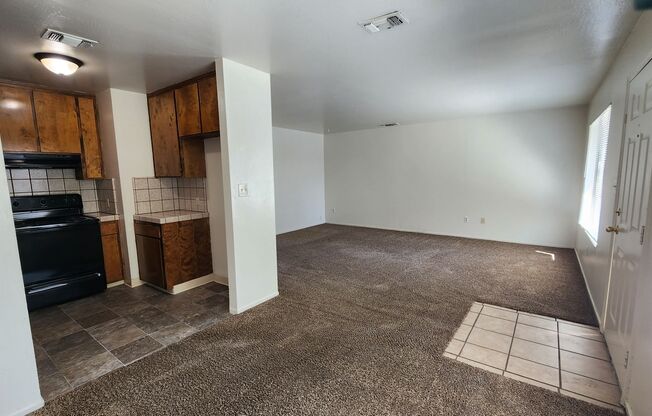 7004 N Half Moon #C -Apartment
