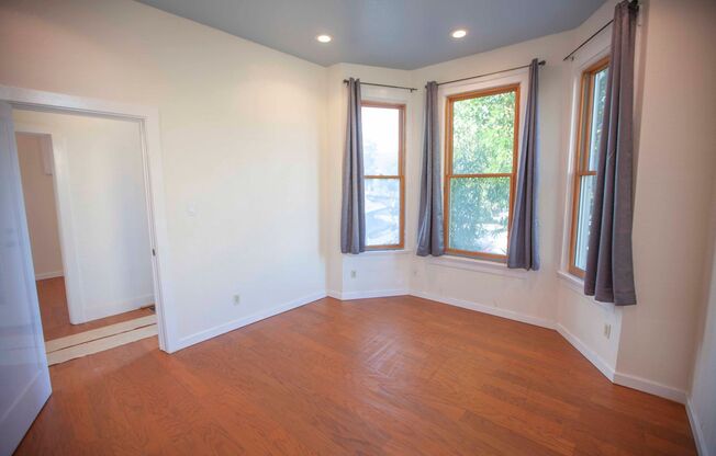 Charming Oceanveiw Renovated Single-Family House 4Br3Ba!