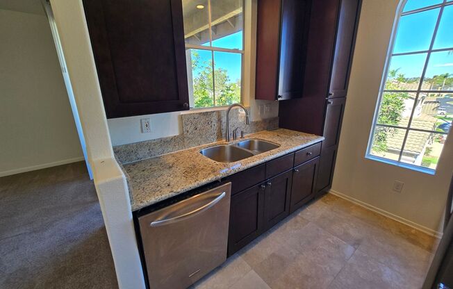 2 beds, 2 baths, $2,700, Unit # 8