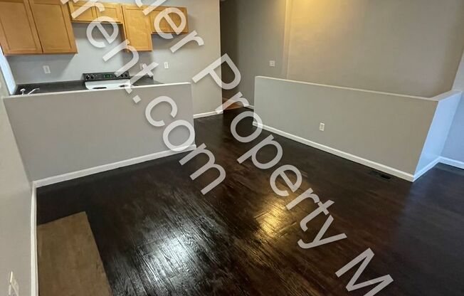 2 beds, 1 bath, 880 sqft, $945, Unit 3507 Pennsylvania Ave 2F