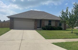 3 beds, 2 baths, $1,595