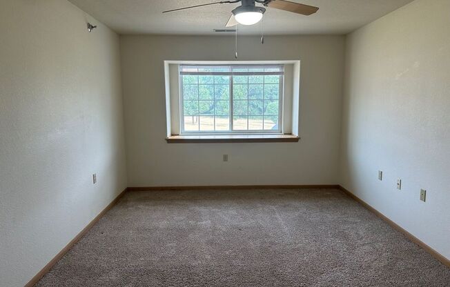 1 bed, 1 bath, 1,502 sqft, $1,755, Unit 33502