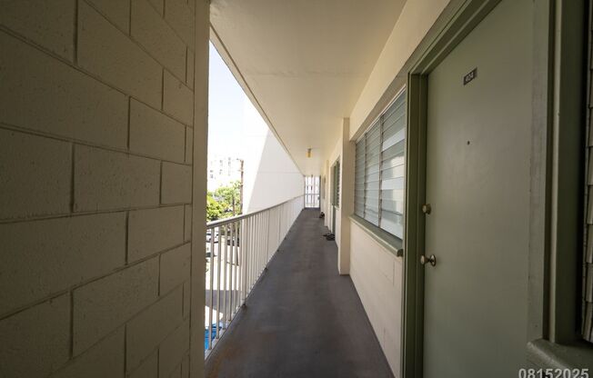$2200 /1 Bed / 1 Bath /  1 Parking in Keeaumoku