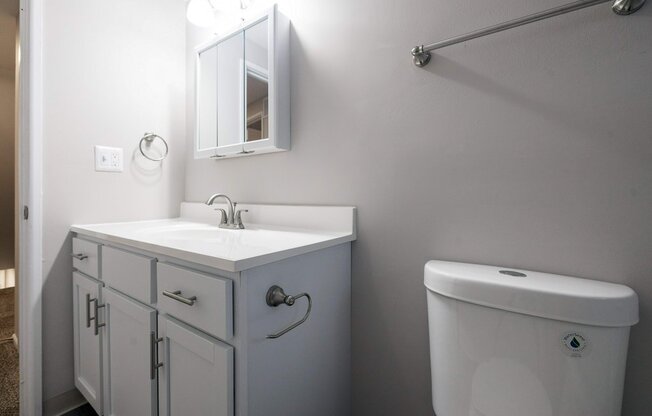 Townhomes at Fairways - Apartment Living in Whitehall, OH