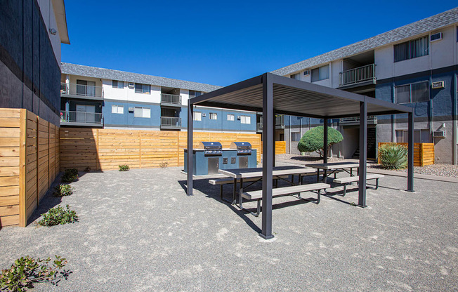 Grill Area at Encanto Lofts in Albuquerque New Mexico