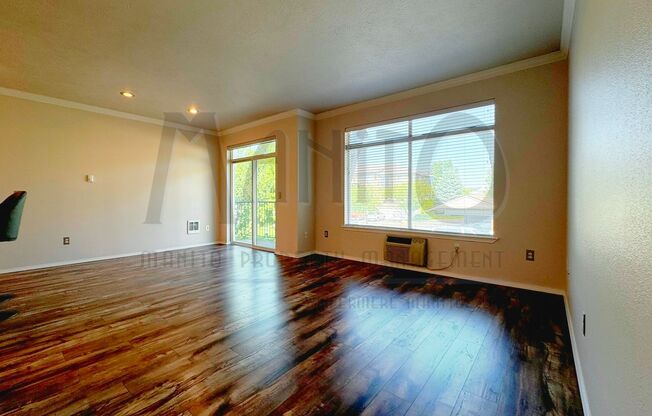 Stunning Liberty Lake Condo