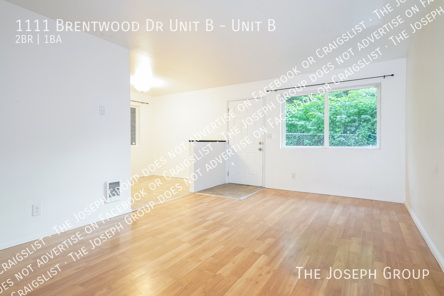 1111 BRENTWOOD DR