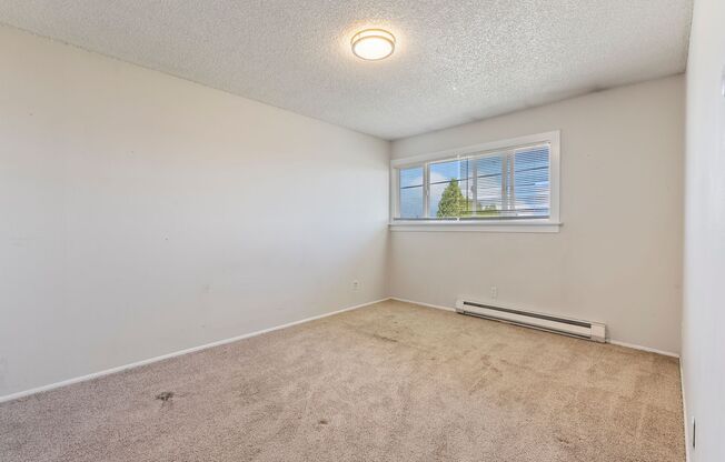 2 beds, 1 bath, 864 sqft, $1,349, Unit #30