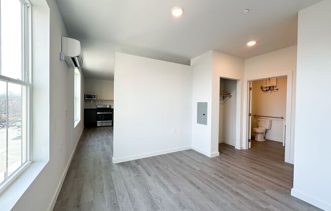 1 bed, 1 bath, 539 sqft, $1,045, Unit 210