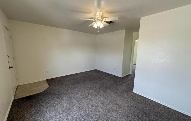 5708 APARTMENT