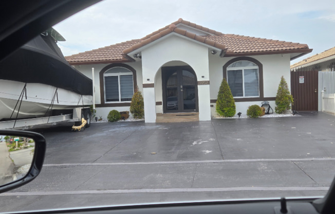 9752 NW 126 TERRACE