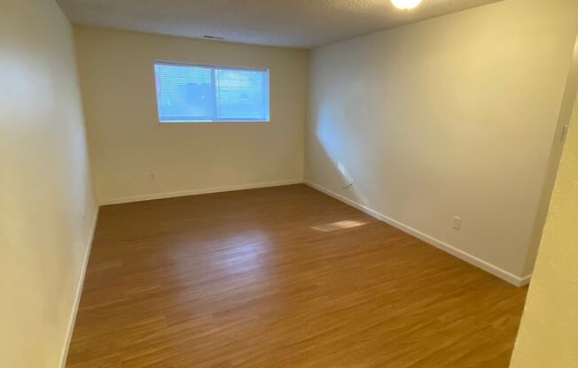 Super cute and Spacious Two-Bedroom Apartment!