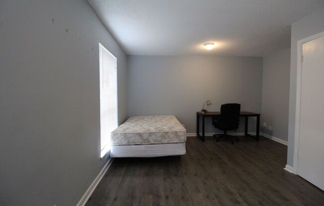 2 beds, 2 baths, $750